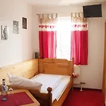 Szálloda Weisser Loewe 2*