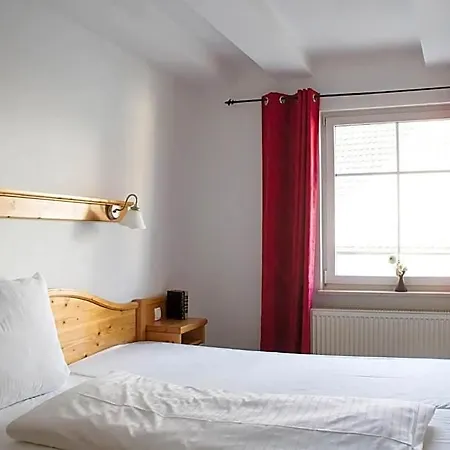 Weisser Loewe Hotel 2*