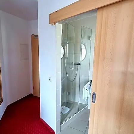 Hotel Weisser Loewe 2*