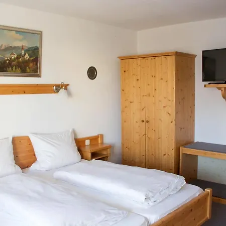 Hotel Weisser Loewe Burgthann
